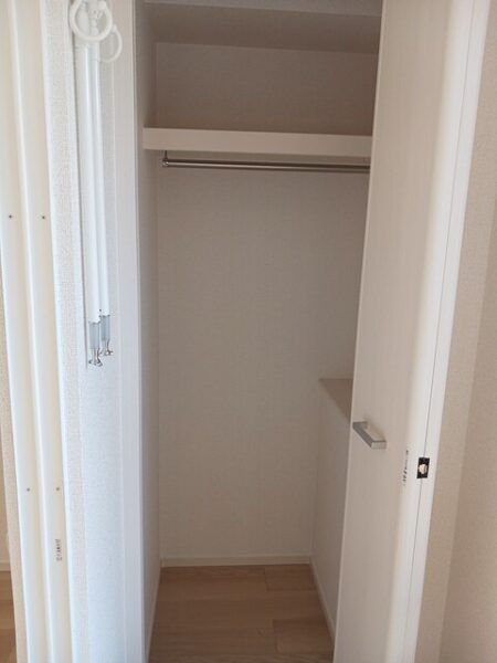 サニートロン福住2  1K・・・1階中部屋