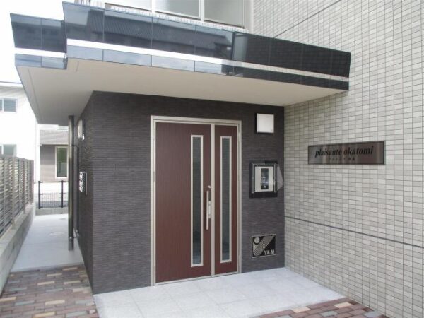 プレゾント岡富