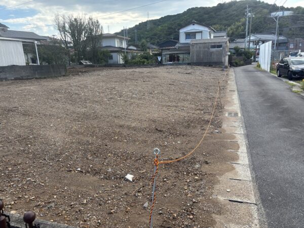 富美山町　土地③　74.61坪　更地