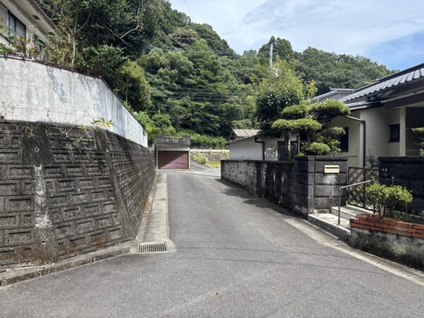 高千穂通　土地　約107坪　現状渡し（古家付き）