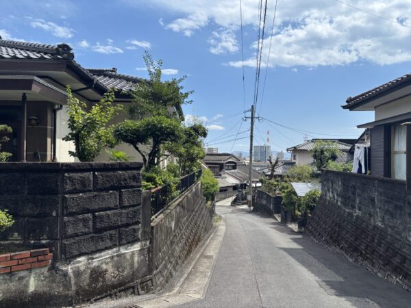 高千穂通　土地　約107坪　現状渡し（古家付き）