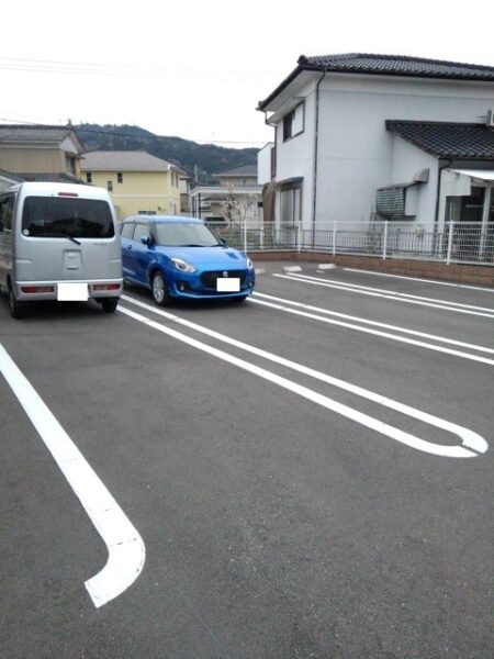 ダイバーⅡ号館　2LDK・・・201号室