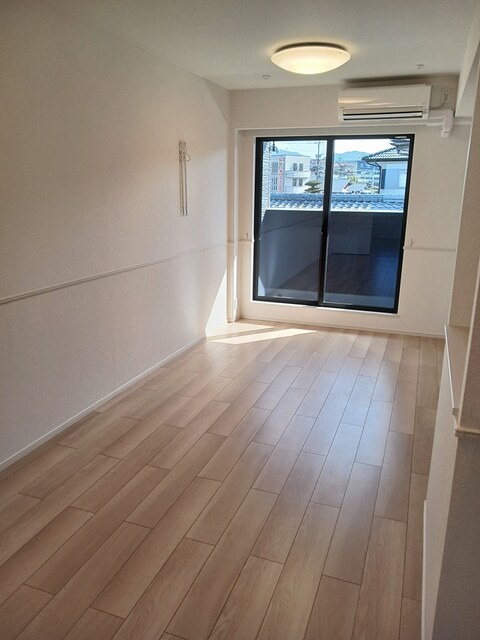 ストレリチア・・・203号室画像