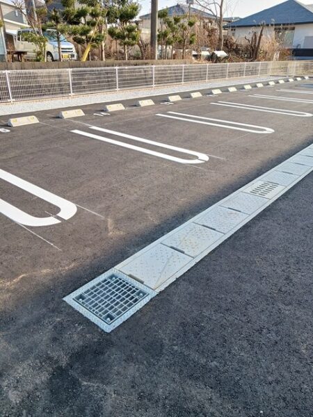 ローレルＢ ・・・102号・103号・104号