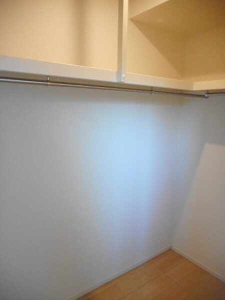 セントラル　Ｍ＆Ｈ　2LDK・・・201号室