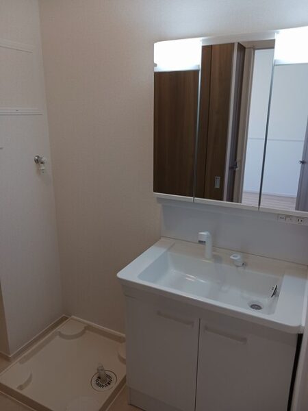 ローレルＡ ・・・201号室