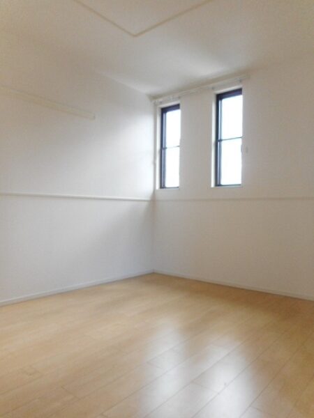 セントラル　Ｍ＆Ｈ　2LDK・・・201号室