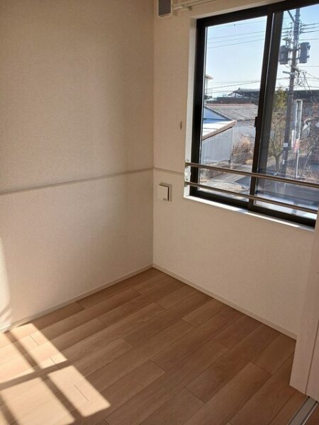 ローレルＡ ・・・201号室