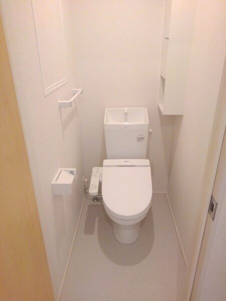 ゼファー川原崎　2LDK・・・203号室