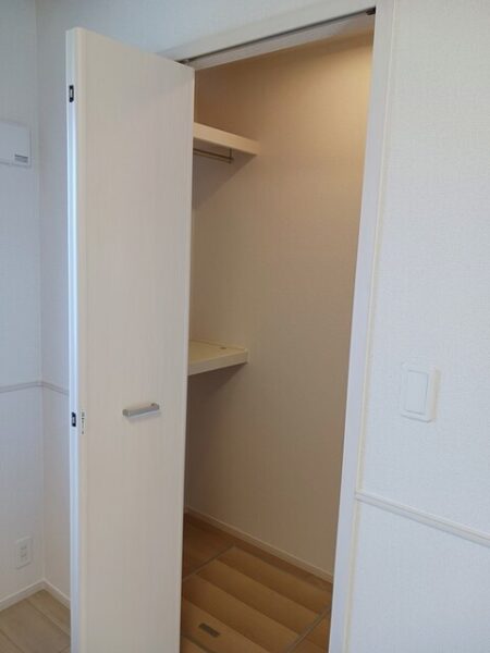 ストレリチア・・・101号室