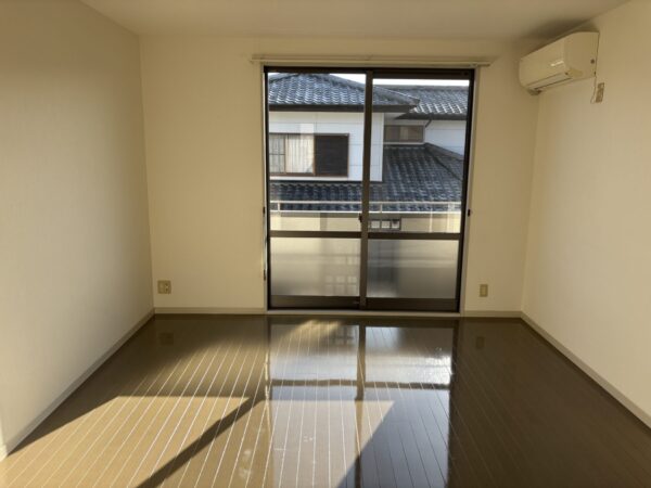 ヘーゼルパレン　201号室