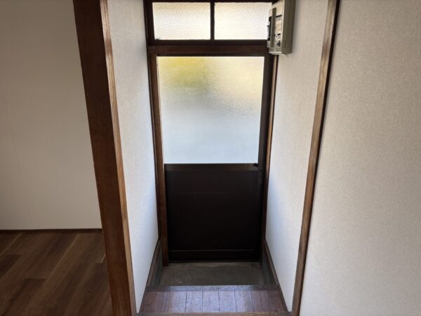 野地町4丁目貸家