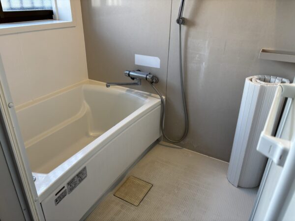 野地町4丁目貸家