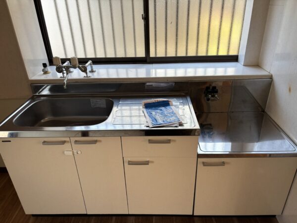 野地町4丁目貸家