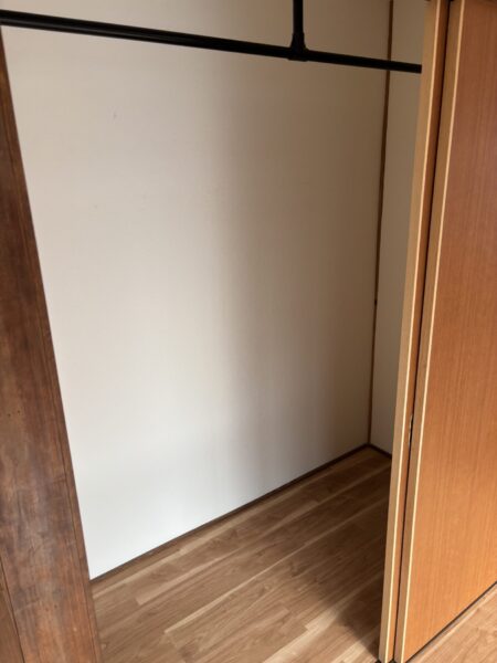 野地町4丁目貸家