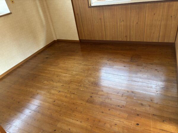 野地町4丁目貸家