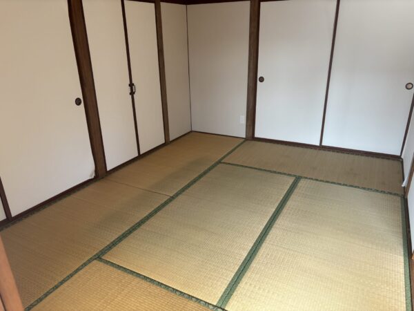 野地町4丁目貸家