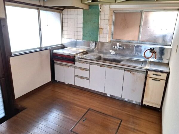 古城町　中古住宅　駐車場なし