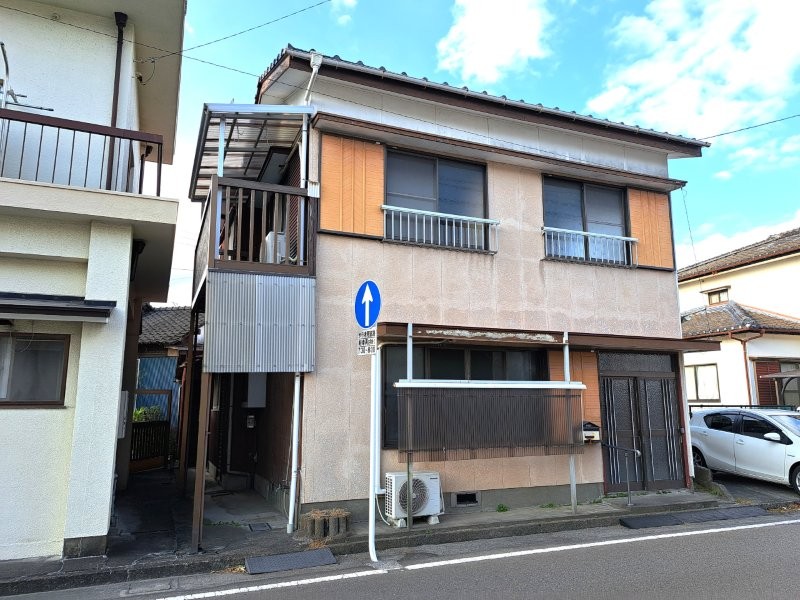 古城町　中古住宅　駐車場なし