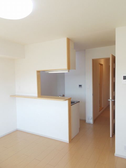 サウスウェーⅢ 1LDK・・・203号室画像