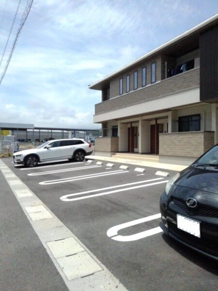 モルト ピエーノ Ⅰ　2LDK・・・201号室