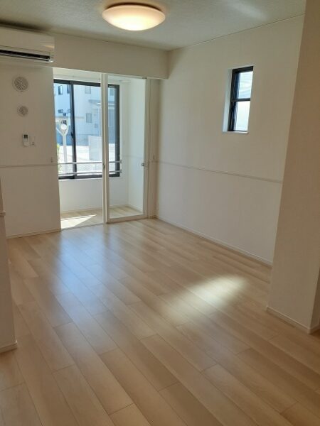 メゾン ド リバーサイド・・・101号室