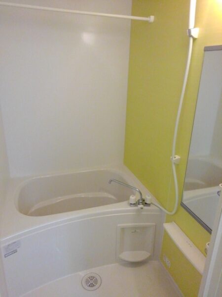 エレガンシア　1R・・・102号室