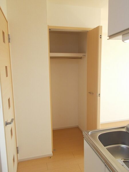 サウスウェーⅢ　1LDK・・・203号室