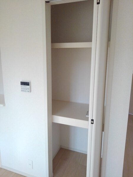 サン フォーリスト  1LDK・・・205号室