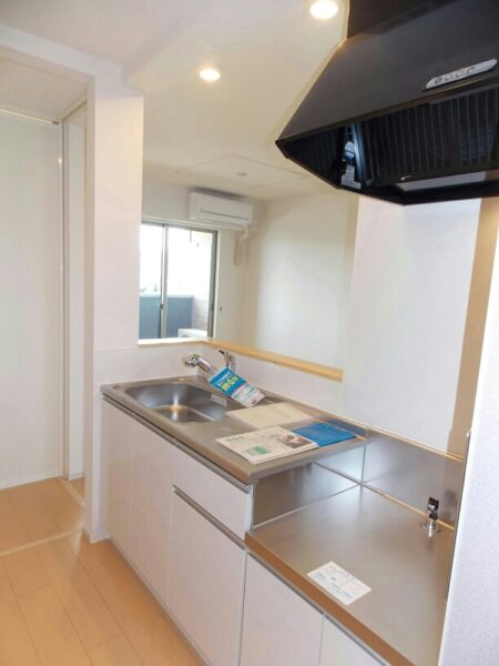 トレジャー　2LDK・・・201号室