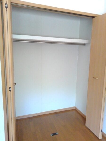 ピネストピア伊形　2DK・・・103号室