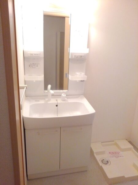 サウスウェーⅢ　1R・・・103号室