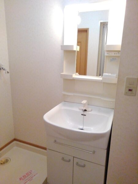 ピネストピア伊形　2DK・・・103号室