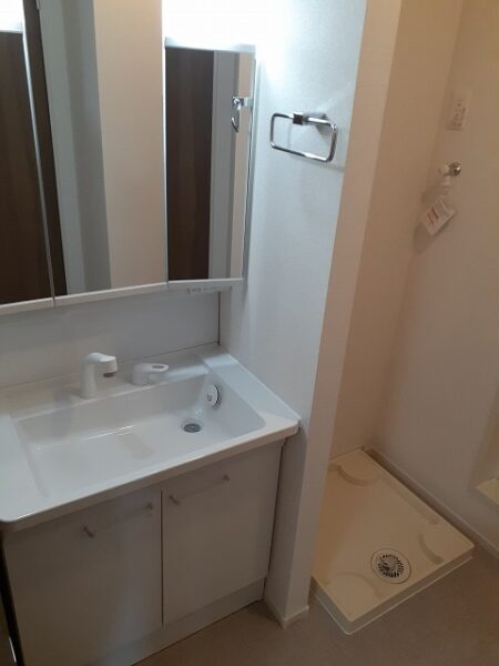 パールリバー アイランド2号館・・・104号室