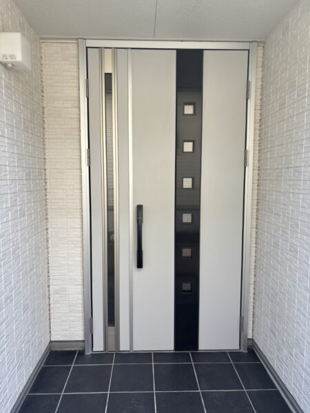 鶴ヶ丘  中古住宅  高台  築9年  4LDK  耐震等級3取得  太陽光発電付きオール電化仕様