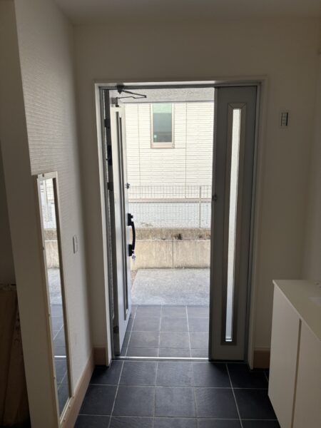 鶴ヶ丘  中古住宅  高台  築9年  4LDK  耐震等級3取得  太陽光発電付きオール電化仕様