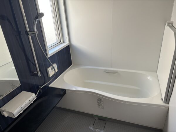 鶴ヶ丘  中古住宅  高台  築9年  4LDK  耐震等級3取得  太陽光発電付きオール電化仕様