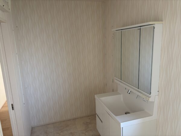 鶴ヶ丘  中古住宅  高台  築9年  4LDK  耐震等級3取得  太陽光発電付きオール電化仕様