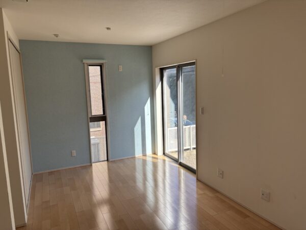 鶴ヶ丘  中古住宅  高台  築9年  4LDK  耐震等級3取得  太陽光発電付きオール電化仕様