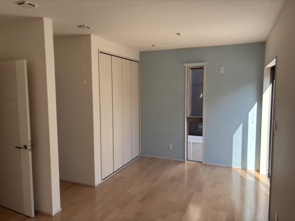 鶴ヶ丘  中古住宅  高台  築9年  4LDK  耐震等級3取得  太陽光発電付きオール電化仕様