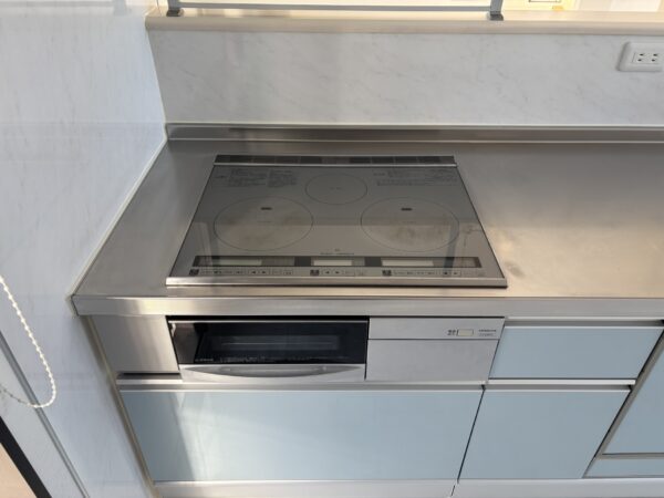 鶴ヶ丘  中古住宅  高台  築9年  4LDK  耐震等級3取得  太陽光発電付きオール電化仕様