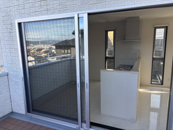 鶴ヶ丘  中古住宅  高台  築9年  4LDK  耐震等級3取得  太陽光発電付きオール電化仕様