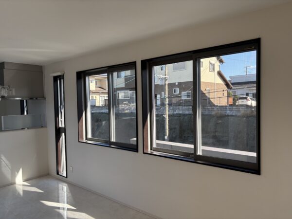 鶴ヶ丘  中古住宅  高台  築9年  4LDK  耐震等級3取得  太陽光発電付きオール電化仕様