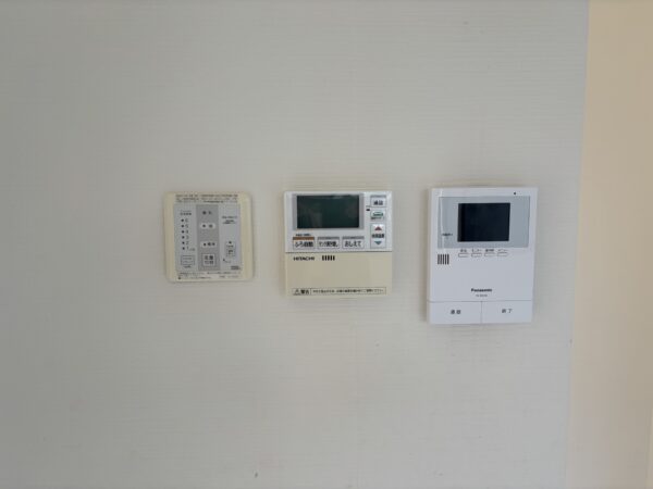 鶴ヶ丘  中古住宅  高台  築9年  4LDK  耐震等級3取得  太陽光発電付きオール電化仕様