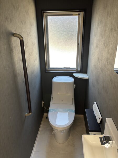 鶴ヶ丘  中古住宅  高台  築9年  4LDK  耐震等級3取得  太陽光発電付きオール電化仕様