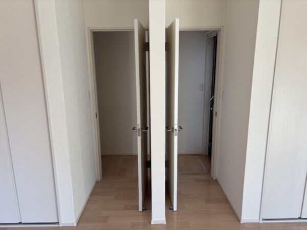 鶴ヶ丘  中古住宅  高台  築9年  4LDK  耐震等級3取得  太陽光発電付きオール電化仕様