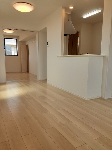 エヴァーグリーン　2LDK・・・201号室画像