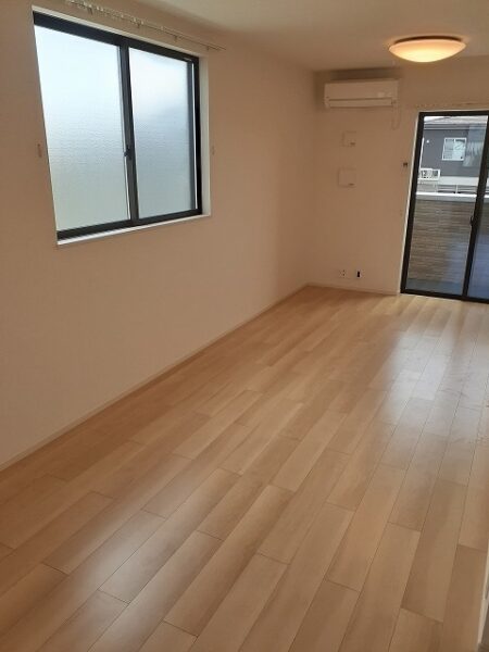 パールリバー アイランド2号館・・・204号室