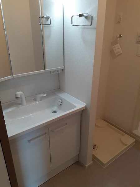 パールリバー アイランド2号館・・・204号室