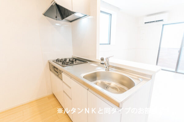 Ｒ/Ｂ  2LDK・・・205号室